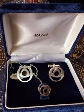 Mazda Silver Circular Cufflinks and Tie Tack Set